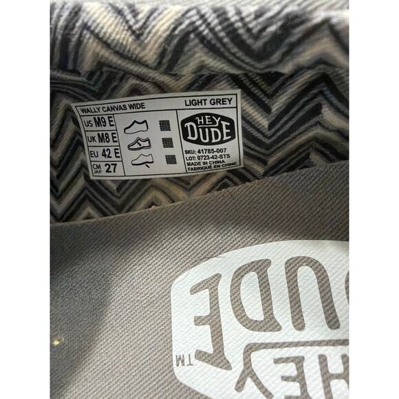 Hey Dude Wally Canvas Light Grey Men's Size 9 Wide Slip On Shoes - Picture 8 of 8